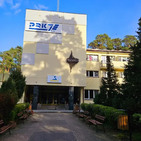 Osrodek Wypoczynkowo-szkoleniowy Perkoz Lodge Krynica Morska